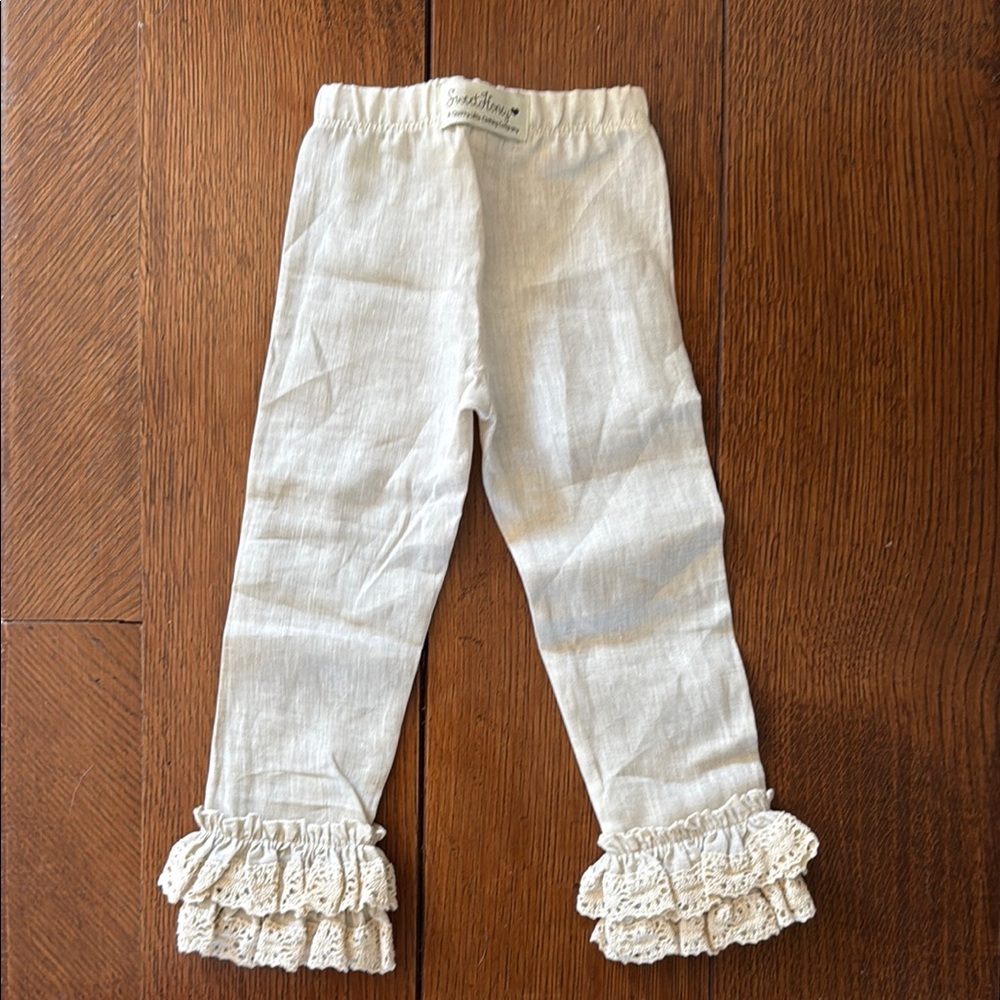 SweetHoney Cream Ruffle Leggings